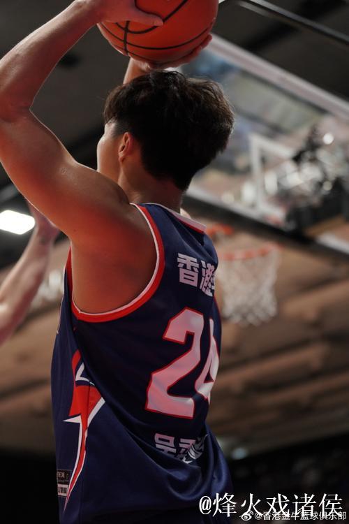 NBL官方分享视频并配文：05后小将吴委峻新赛季有何展望和规划？