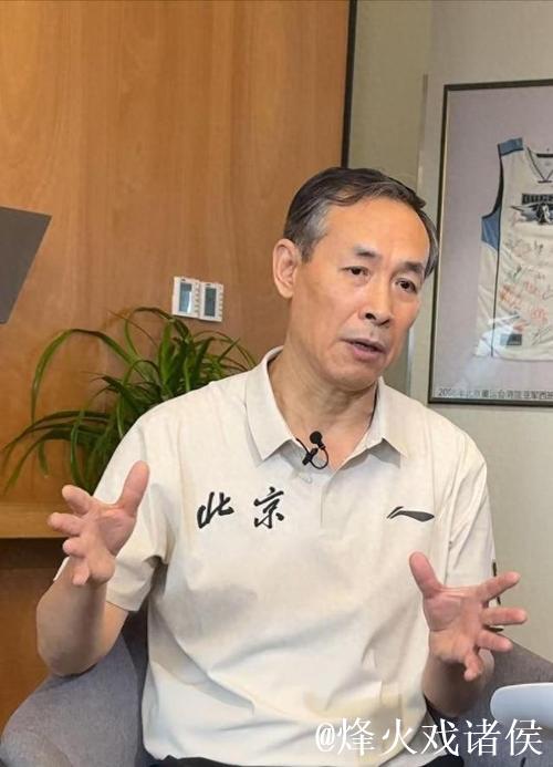 许利民担任首钢男篮主教练 李楠任技术顾问 许利民担任首钢男篮主教练 李楠任技术顾问